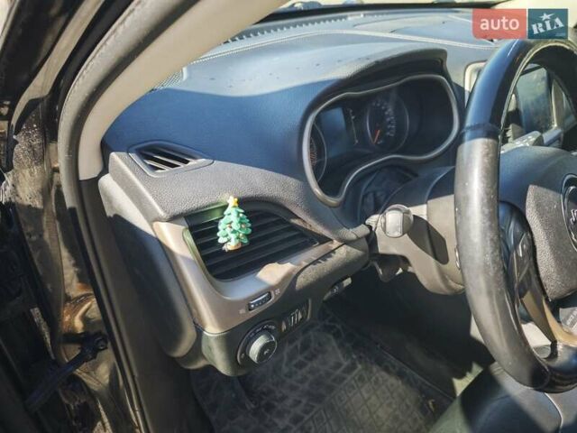 Черный Джип Чероки, объемом двигателя 3.24 л и пробегом 156 тыс. км за 13200 $, фото 8 на Automoto.ua