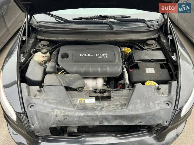 Чорний Джип Cherokee, об'ємом двигуна 2.36 л та пробігом 227 тис. км за 9600 $, фото 12 на Automoto.ua