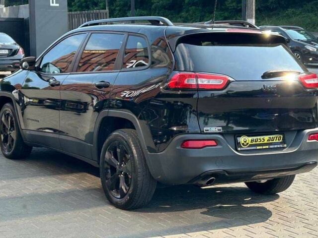 Черный Джип Чероки, объемом двигателя 2.4 л и пробегом 138 тыс. км за 13500 $, фото 3 на Automoto.ua