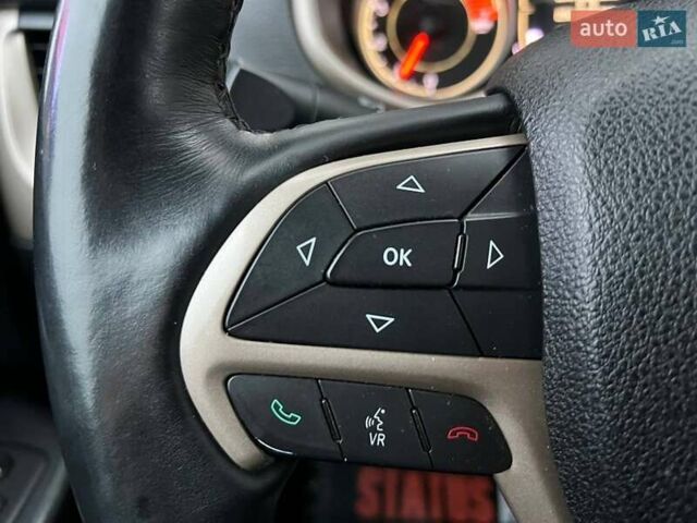 Черный Джип Чероки, объемом двигателя 2.36 л и пробегом 132 тыс. км за 17700 $, фото 24 на Automoto.ua