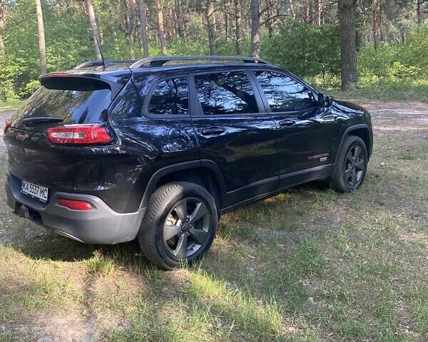 Чорний Джип Cherokee, об'ємом двигуна 2.36 л та пробігом 157 тис. км за 14950 $, фото 7 на Automoto.ua