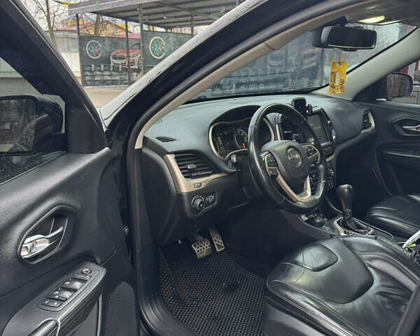 Черный Джип Чероки, объемом двигателя 2.36 л и пробегом 269 тыс. км за 16300 $, фото 11 на Automoto.ua