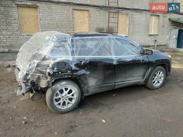 Черный Джип Чероки, объемом двигателя 2.36 л и пробегом 140 тыс. км за 4900 $, фото 6 на Automoto.ua