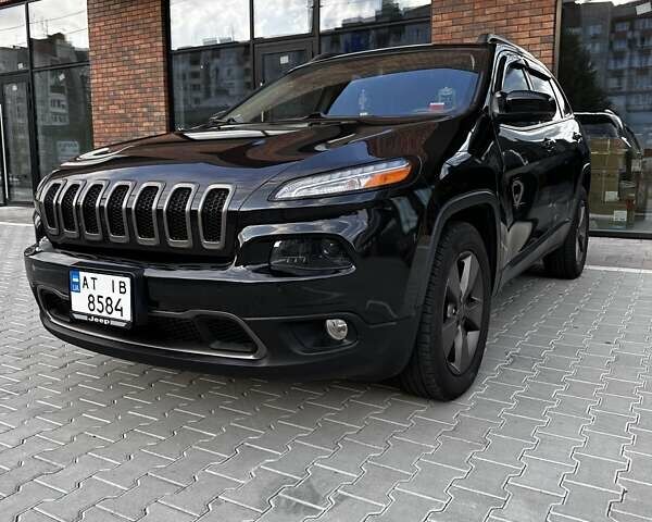 Черный Джип Чероки, объемом двигателя 2.36 л и пробегом 115 тыс. км за 14300 $, фото 8 на Automoto.ua