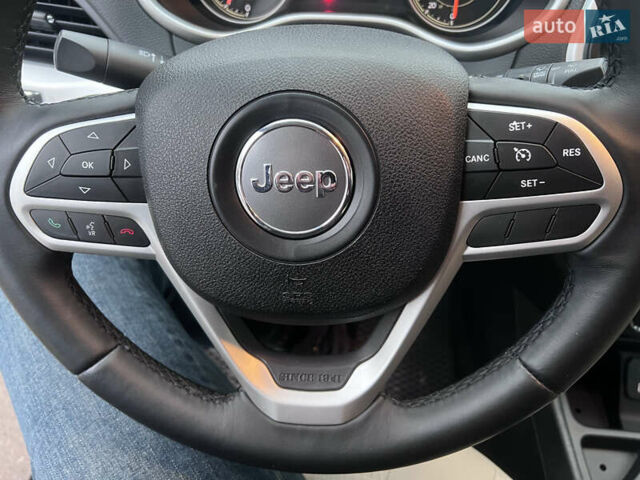 Черный Джип Чероки, объемом двигателя 3.24 л и пробегом 160 тыс. км за 13000 $, фото 15 на Automoto.ua