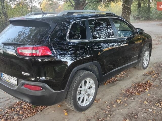 Чорний Джип Cherokee, об'ємом двигуна 2.36 л та пробігом 129 тис. км за 13000 $, фото 2 на Automoto.ua
