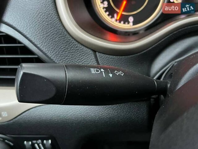 Черный Джип Чероки, объемом двигателя 2.36 л и пробегом 132 тыс. км за 17700 $, фото 26 на Automoto.ua