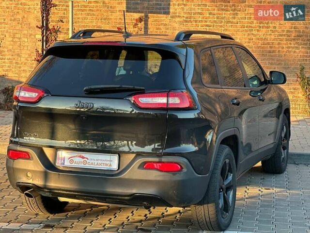 Черный Джип Чероки, объемом двигателя 2.36 л и пробегом 109 тыс. км за 15999 $, фото 7 на Automoto.ua