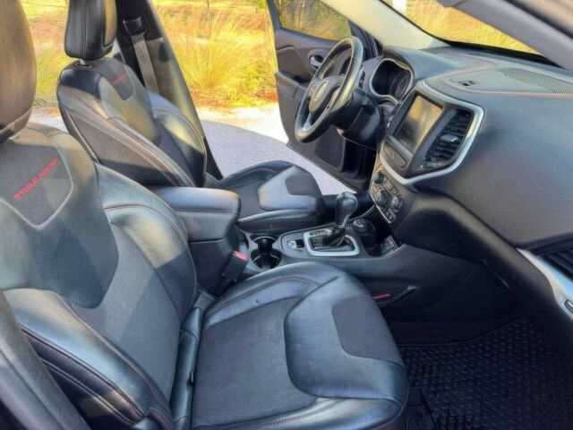 Черный Джип Чероки, объемом двигателя 2.4 л и пробегом 74 тыс. км за 12000 $, фото 7 на Automoto.ua