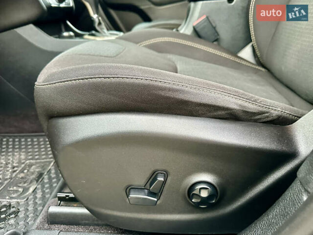 Джип Чероки 2016 в Дрогобыче на Automoto.ua Черный Джип Чероки, объемом двигателя 2.36 л и пробегом 92 тыс. км за 13250 $, фото 24 на Automoto.ua