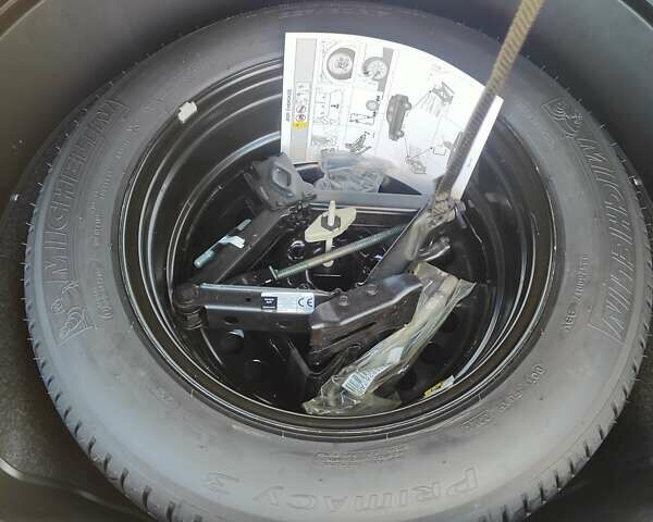 Черный Джип Чероки, объемом двигателя 2.18 л и пробегом 178 тыс. км за 18500 $, фото 8 на Automoto.ua