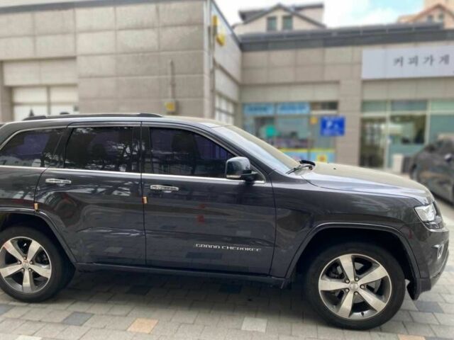 Чорний Джип Cherokee, об'ємом двигуна 3 л та пробігом 155 тис. км за 19700 $, фото 4 на Automoto.ua