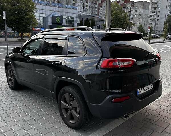 Черный Джип Чероки, объемом двигателя 2.36 л и пробегом 115 тыс. км за 14300 $, фото 5 на Automoto.ua