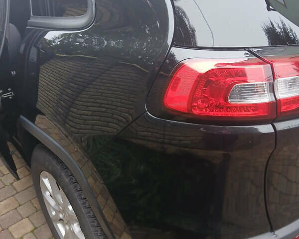 Черный Джип Чероки, объемом двигателя 2.36 л и пробегом 123 тыс. км за 13600 $, фото 14 на Automoto.ua