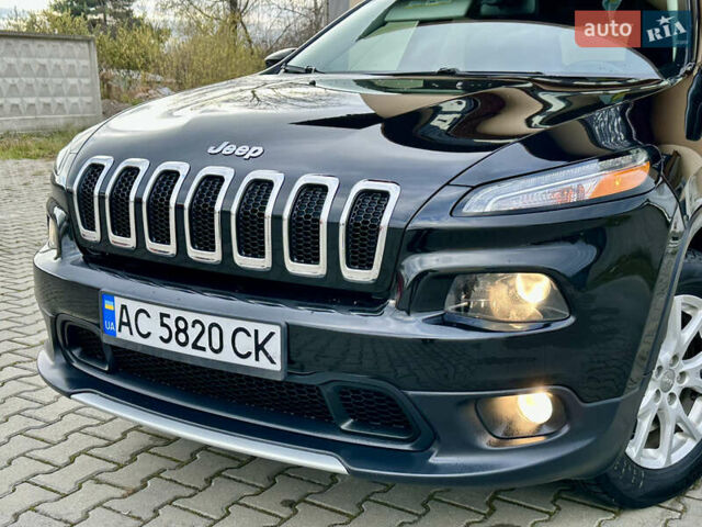 Джип Чероки 2016 в Дрогобыче на Automoto.ua Черный Джип Чероки, объемом двигателя 2.36 л и пробегом 92 тыс. км за 13250 $, фото 48 на Automoto.ua