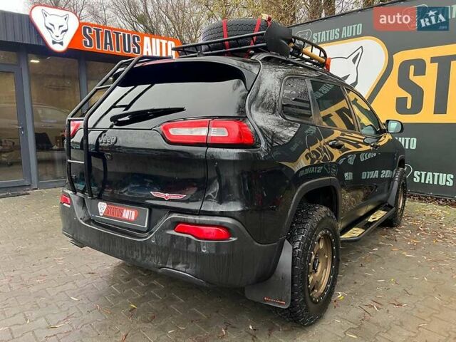 Черный Джип Чероки, объемом двигателя 2.36 л и пробегом 132 тыс. км за 17700 $, фото 10 на Automoto.ua