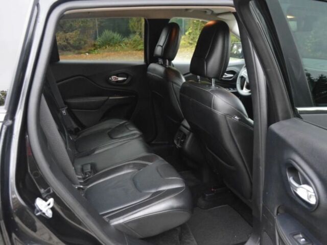 Черный Джип Чероки, объемом двигателя 2.4 л и пробегом 126 тыс. км за 9000 $, фото 12 на Automoto.ua