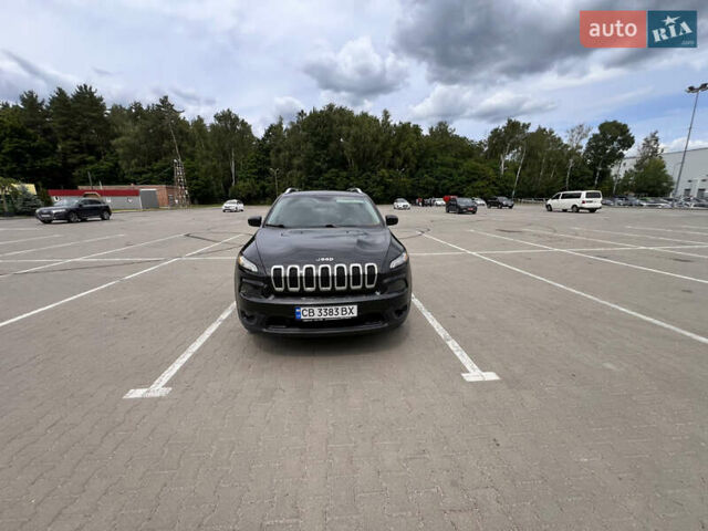 Чорний Джип Cherokee, об'ємом двигуна 2.4 л та пробігом 148 тис. км за 13900 $, фото 1 на Automoto.ua