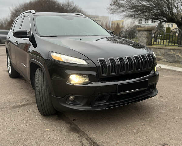 Черный Джип Чероки, объемом двигателя 3.24 л и пробегом 160 тыс. км за 13000 $, фото 1 на Automoto.ua