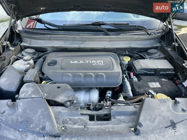 Черный Джип Чероки, объемом двигателя 2.36 л и пробегом 137 тыс. км за 15300 $, фото 12 на Automoto.ua