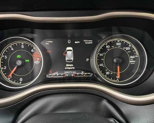 Черный Джип Чероки, объемом двигателя 2.36 л и пробегом 269 тыс. км за 16300 $, фото 12 на Automoto.ua