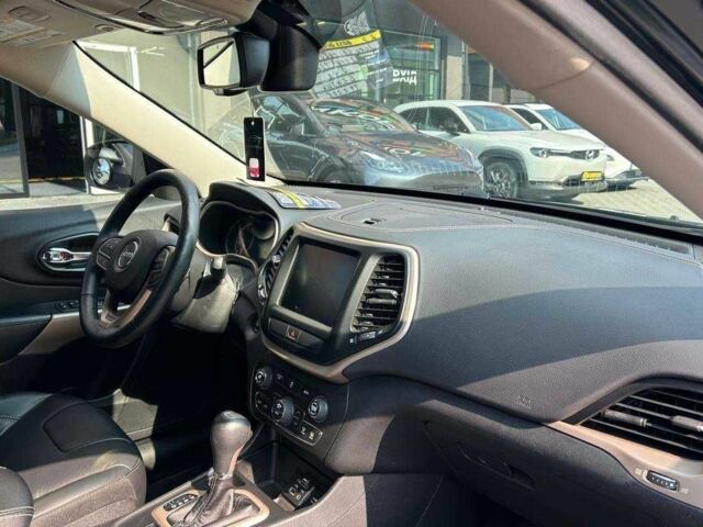 Черный Джип Чероки, объемом двигателя 2.4 л и пробегом 138 тыс. км за 13500 $, фото 15 на Automoto.ua