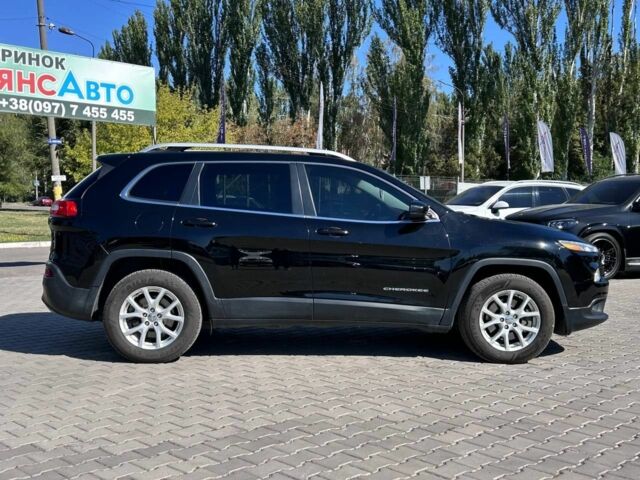 Чорний Джип Cherokee, об'ємом двигуна 3.3 л та пробігом 120 тис. км за 14500 $, фото 7 на Automoto.ua