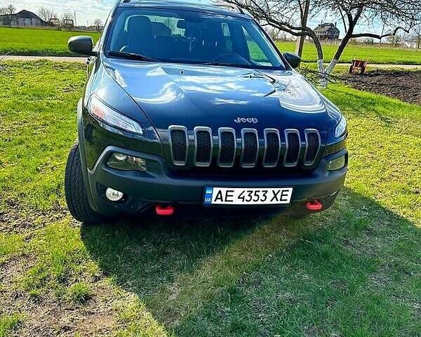 Черный Джип Чероки, объемом двигателя 3.2 л и пробегом 185 тыс. км за 14800 $, фото 12 на Automoto.ua