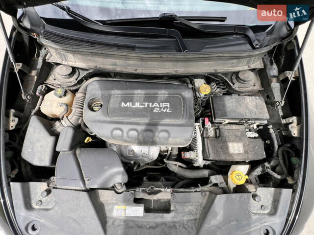Чорний Джип Cherokee, об'ємом двигуна 2.4 л та пробігом 148 тис. км за 13900 $, фото 6 на Automoto.ua