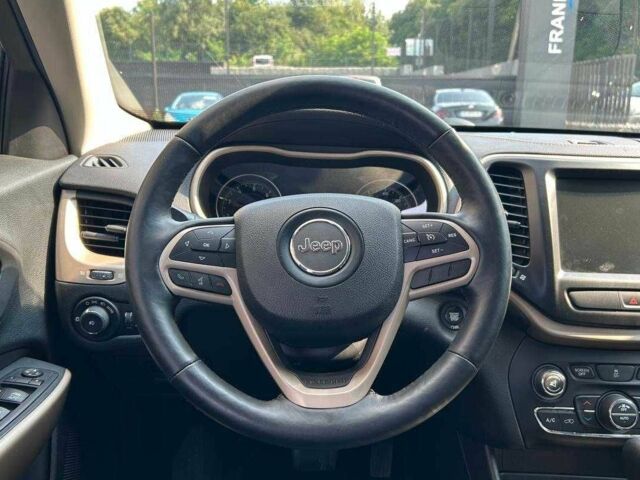 Черный Джип Чероки, объемом двигателя 2.4 л и пробегом 138 тыс. км за 13500 $, фото 11 на Automoto.ua