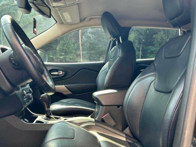 Черный Джип Чероки, объемом двигателя 2.4 л и пробегом 138 тыс. км за 13500 $, фото 9 на Automoto.ua