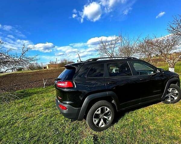 Черный Джип Чероки, объемом двигателя 3.2 л и пробегом 185 тыс. км за 14800 $, фото 5 на Automoto.ua