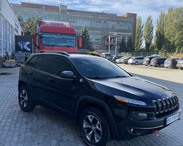 Черный Джип Чероки, объемом двигателя 2.36 л и пробегом 137 тыс. км за 15300 $, фото 1 на Automoto.ua