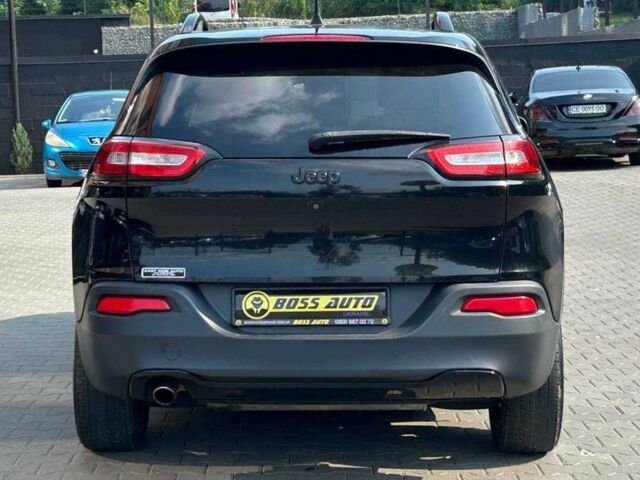 Черный Джип Чероки, объемом двигателя 2.4 л и пробегом 138 тыс. км за 13500 $, фото 4 на Automoto.ua