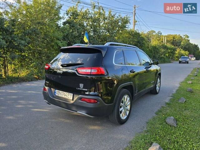 Черный Джип Чероки, объемом двигателя 2.36 л и пробегом 115 тыс. км за 16500 $, фото 6 на Automoto.ua