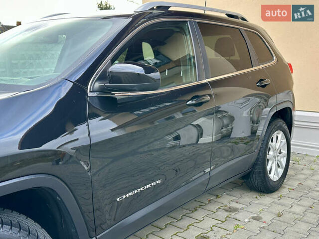 Джип Чероки 2016 в Дрогобыче на Automoto.ua Черный Джип Чероки, объемом двигателя 2.36 л и пробегом 92 тыс. км за 13250 $, фото 8 на Automoto.ua