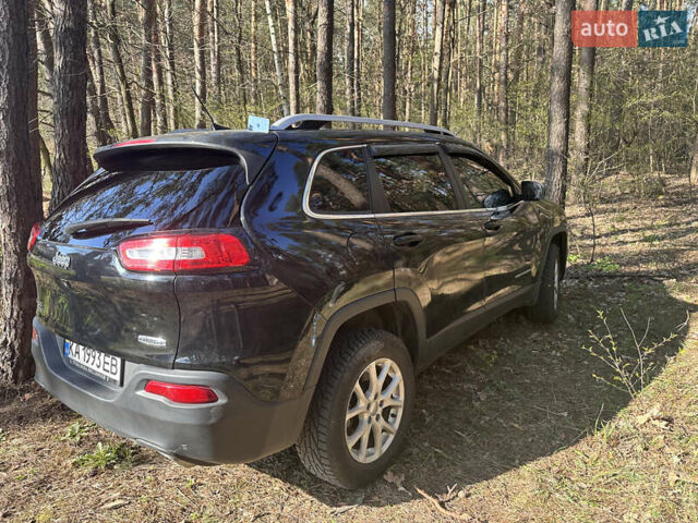 Чорний Джип Cherokee, об'ємом двигуна 3.24 л та пробігом 152 тис. км за 16000 $, фото 14 на Automoto.ua