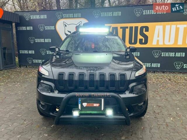 Черный Джип Чероки, объемом двигателя 2.36 л и пробегом 132 тыс. км за 17700 $, фото 2 на Automoto.ua