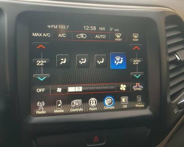 Черный Джип Чероки, объемом двигателя 3.24 л и пробегом 158 тыс. км за 15700 $, фото 35 на Automoto.ua