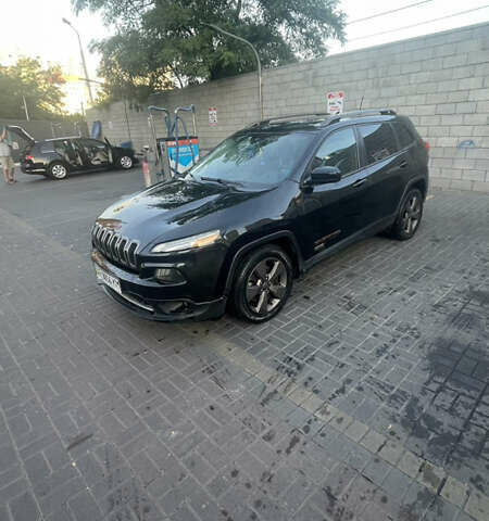 Чорний Джип Cherokee, об'ємом двигуна 2.36 л та пробігом 157 тис. км за 12000 $, фото 1 на Automoto.ua