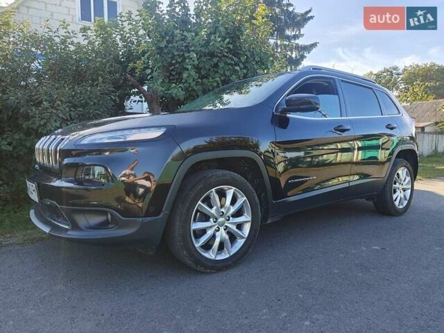 Черный Джип Чероки, объемом двигателя 2.18 л и пробегом 178 тыс. км за 18500 $, фото 1 на Automoto.ua