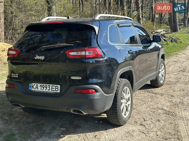 Чорний Джип Cherokee, об'ємом двигуна 3.24 л та пробігом 152 тис. км за 16000 $, фото 9 на Automoto.ua