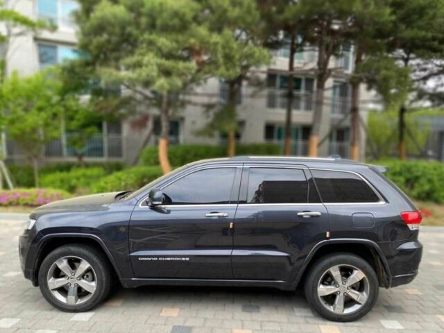 Чорний Джип Cherokee, об'ємом двигуна 3 л та пробігом 155 тис. км за 19700 $, фото 3 на Automoto.ua