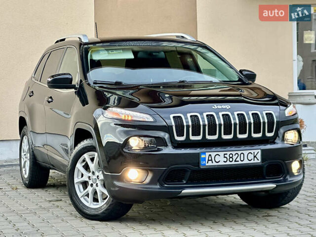 Джип Чероки 2016 в Дрогобыче на Automoto.ua Черный Джип Чероки, объемом двигателя 2.36 л и пробегом 92 тыс. км за 13250 $, фото 4 на Automoto.ua