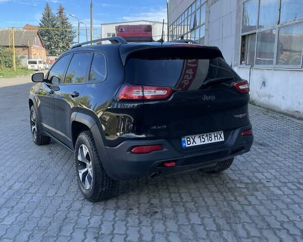 Черный Джип Чероки, объемом двигателя 2.36 л и пробегом 137 тыс. км за 15300 $, фото 4 на Automoto.ua