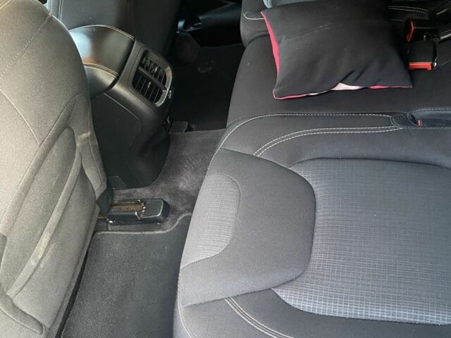 Черный Джип Чероки, объемом двигателя 2.4 л и пробегом 108 тыс. км за 12750 $, фото 11 на Automoto.ua