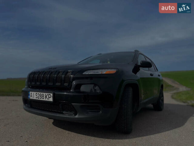 Чорний Джип Cherokee, об'ємом двигуна 2.4 л та пробігом 157 тис. км за 15500 $, фото 1 на Automoto.ua