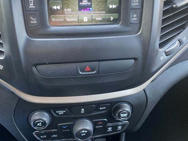 Черный Джип Чероки, объемом двигателя 2.4 л и пробегом 108 тыс. км за 12750 $, фото 8 на Automoto.ua