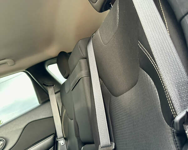 Джип Чероки 2016 в Дрогобыче на Automoto.ua Черный Джип Чероки, объемом двигателя 2.36 л и пробегом 92 тыс. км за 13250 $, фото 69 на Automoto.ua