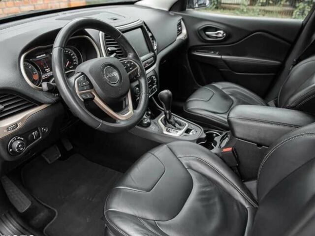 Черный Джип Чероки, объемом двигателя 2.4 л и пробегом 75 тыс. км за 11300 $, фото 5 на Automoto.ua